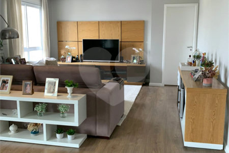 Apartamento à venda com 3 suítes em Lapa, São Paulo, SP
