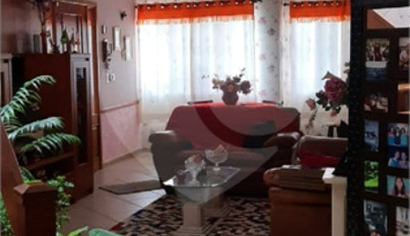 Casa à venda com 2 quartos, sendo 1 suíte,  em Jardim dos Ipês, Suzano, SP