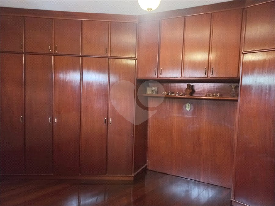 Sobrado à venda ou para alugar com 4 quartos, sendo 1 suíte,  em Barro Branco (zona Norte), São Paulo, SP