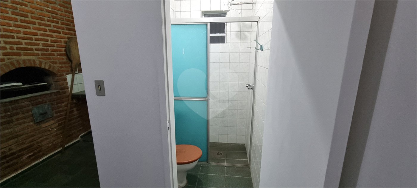 Casa à venda com 3 quartos, sendo 1 suíte,  em Jardim Rosa Maria, São Paulo, SP