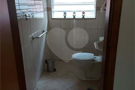 Sobrado à venda com 4 quartos, sendo 2 suítes, em Santo Amaro, São Paulo, SP