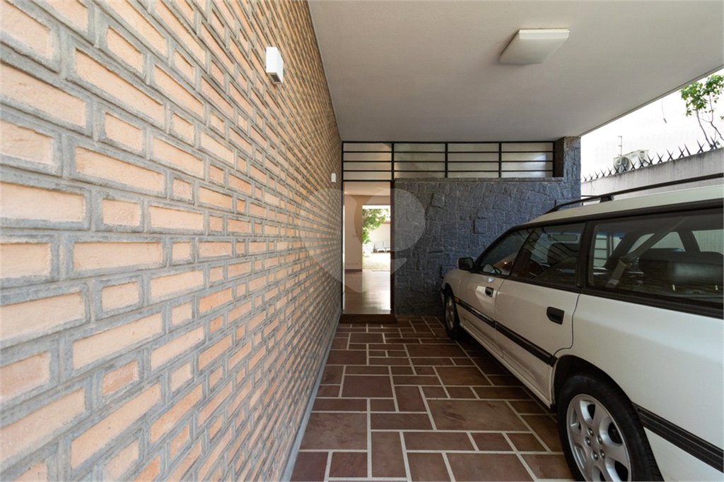 Casa à venda com 4 quartos, sendo 1 suíte, em Jardim Novo Mundo, São Paulo, SP
