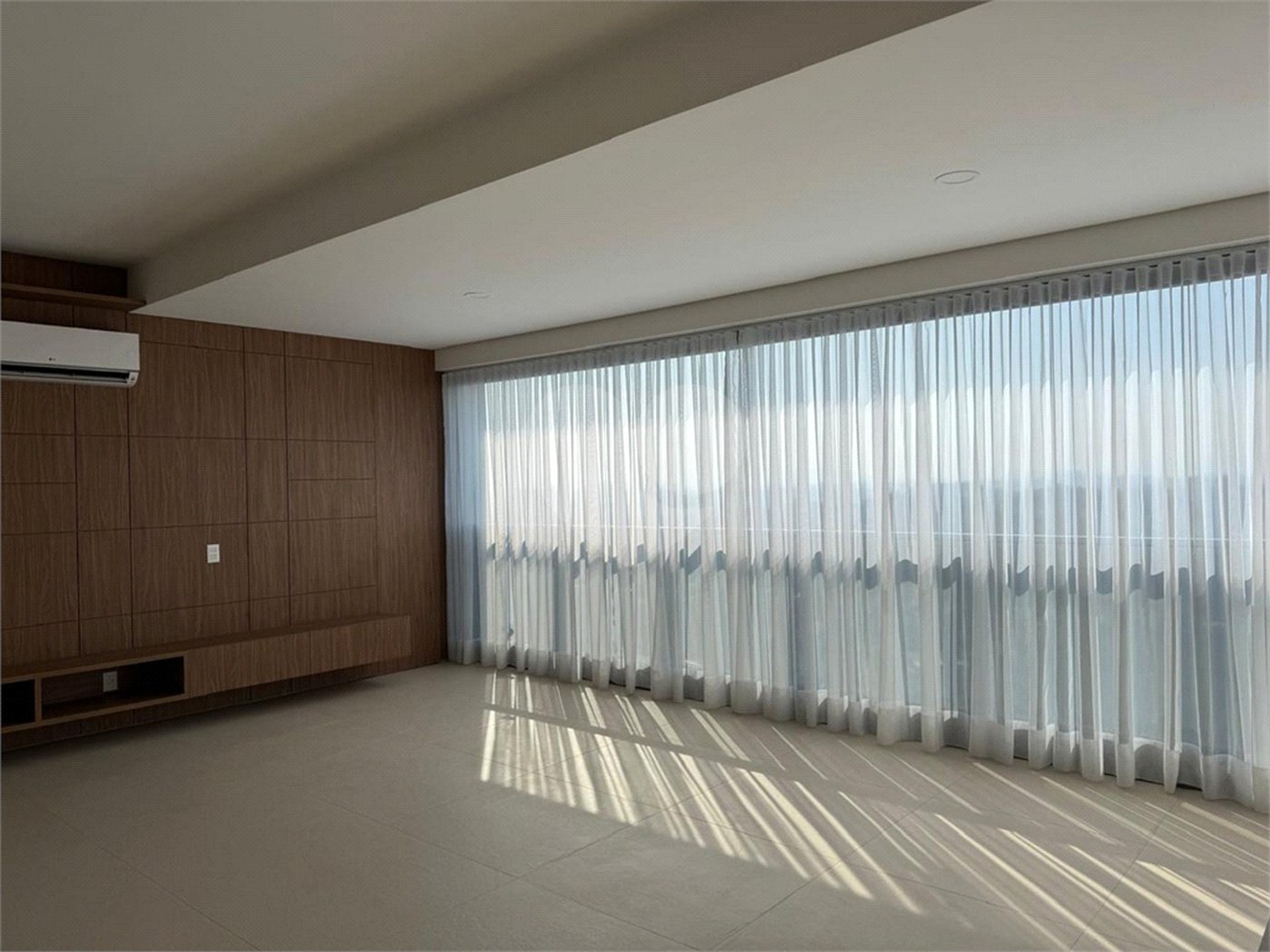 Apartamento à venda com 2 suítes em Jardim Morumbi, São Paulo, SP