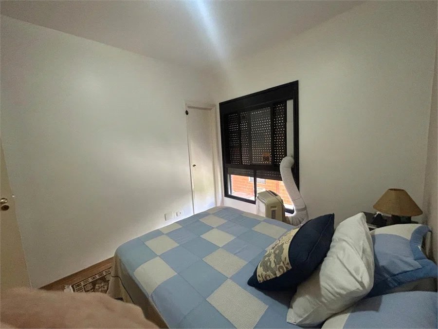 Apartamento à venda com 4 quartos, sendo 2 suítes,  em Pinheiros, São Paulo, SP
