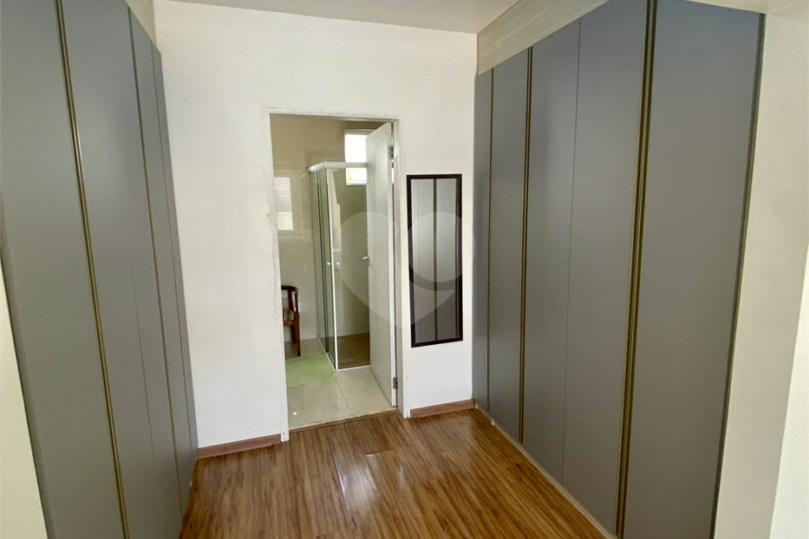 Sobrado à venda com 4 quartos, sendo 1 suíte, em Vila Medeiros, São Paulo, SP