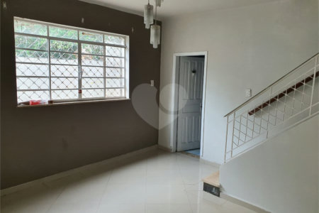 Sobrado para alugar com 3 quartos em Campo Belo, São Paulo, SP