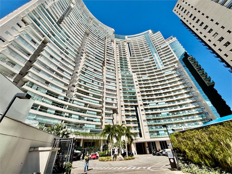 Apartamento para alugar com 2 quartos, sendo 1 suíte, em Pinheiros, São Paulo, SP