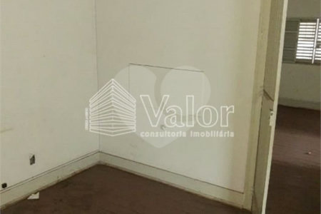 Casa Térrea com 2 dormitórios.