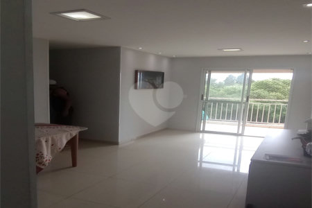 Apartamento à Venda – Condomínio Vila Verde Sabará 3 dormitórios 1 suíte.