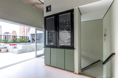 Cobertura com piscina e espaço gourmet privado 4 suítes 4 vagas Vila Uberabinha