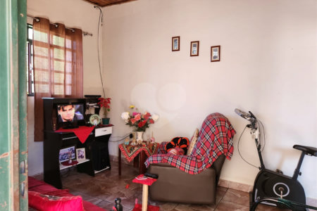 Casa à venda com 3 quartos em Vila Suconasa, Araraquara, SP