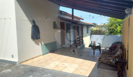 Casa à venda com 3 quartos, sendo 1 suíte,  em Capela, Vinhedo, SP