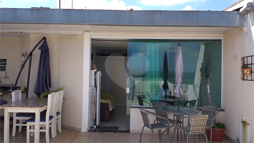 Duplex à venda com 3 quartos, sendo 2 suítes,  em Jardim das Indústrias, São José dos Campos, SP
