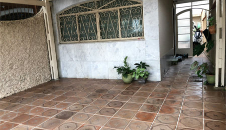 Sobrado à venda com 3 quartos em Tremembé, São Paulo, SP