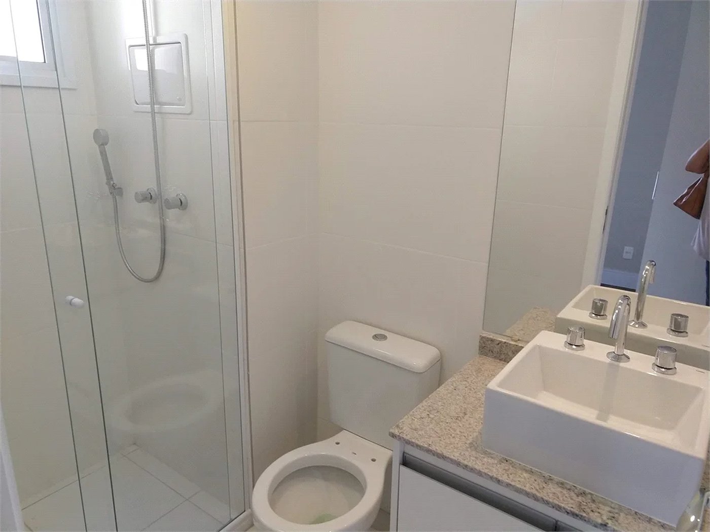 Apartamento à venda com 3 suítes em Vila Anastácio, São Paulo, SP