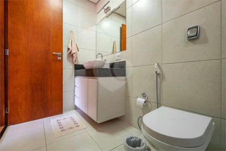 Apartamento à venda com 3 quartos, sendo 1 suíte, em Jardim das Bandeiras, São Paulo, SP