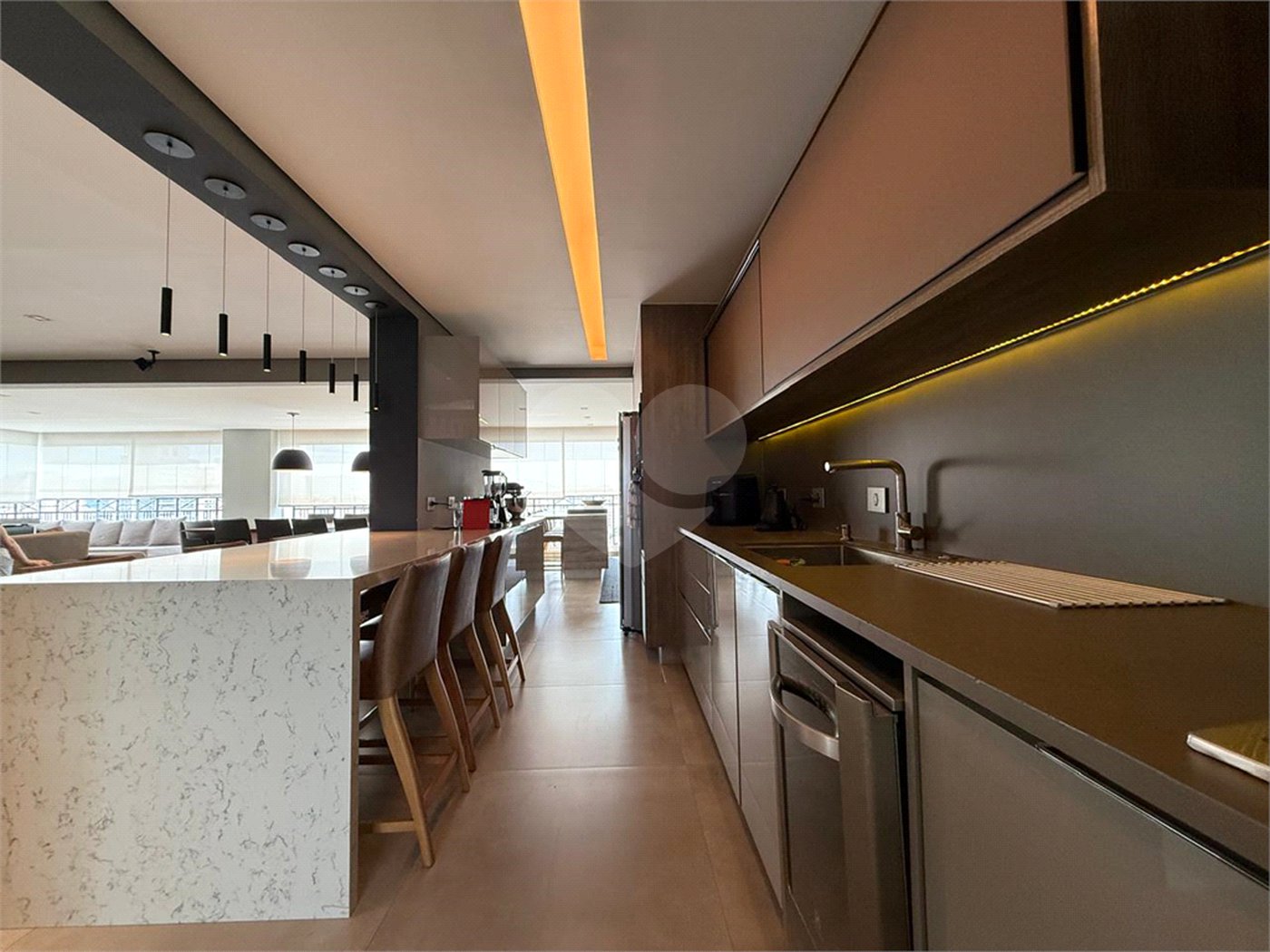 Apartamento à venda com 3 suítes em Santa Teresinha, São Paulo, SP