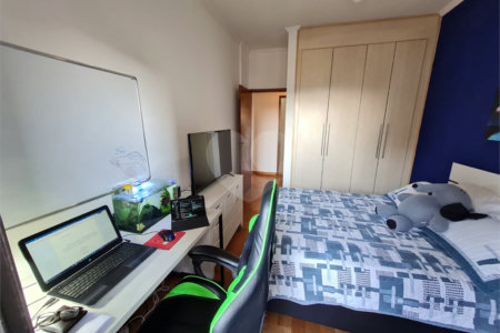 Apartamento à venda com 4 quartos, sendo 1 suíte,  em Vila Ipojuca, São Paulo, SP