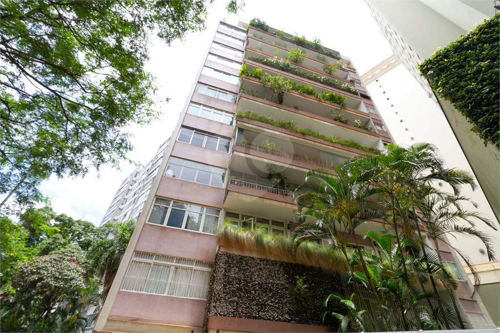 Apartamento à venda com 3 quartos, sendo 1 suíte, em Jardim Paulista, São Paulo, SP