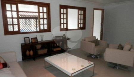 Sobrado à venda com 3 quartos, sendo 1 suíte,  em Jardim Prudência, São Paulo, SP