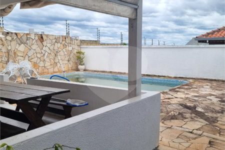 Casa à venda com 4 quartos, sendo 1 suíte, no condomínio Parque Ibiti do Paço, Sorocaba - SP