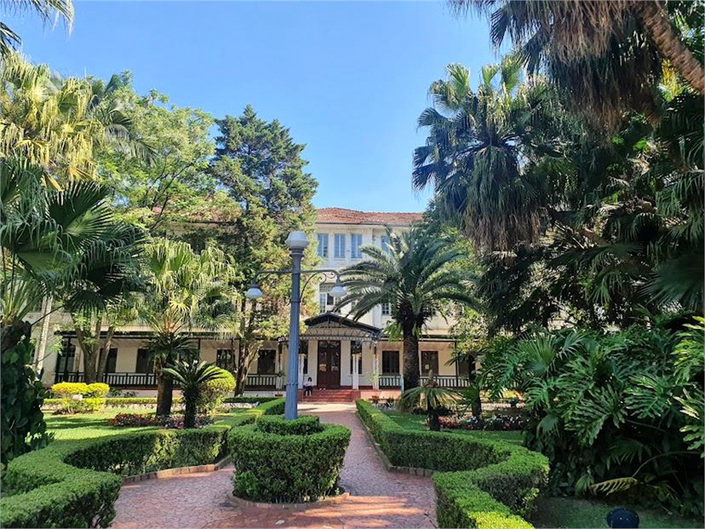 Casa à venda com 4 suítes no condomínio Monaco, São José dos Campos - SP