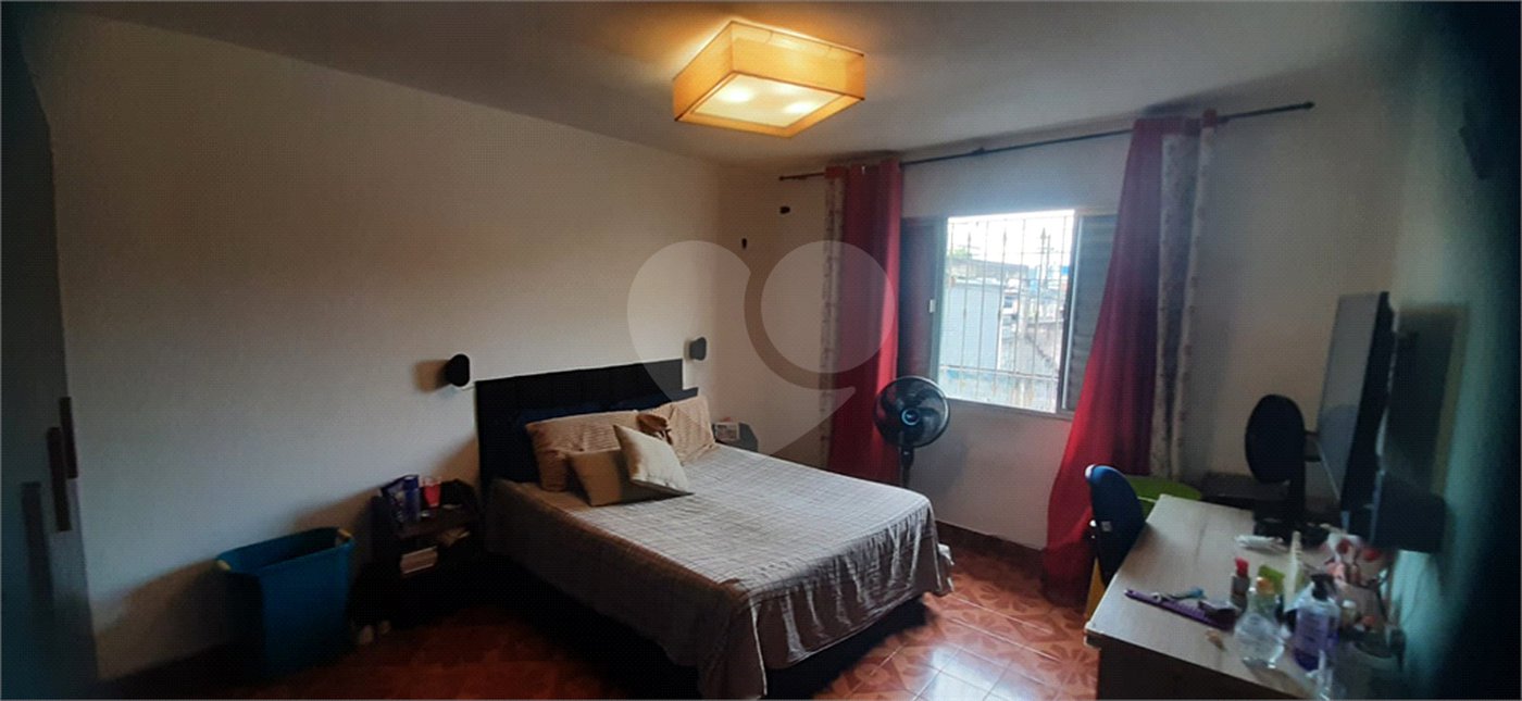 Sobrado à venda com 4 quartos, sendo 1 suíte, em Jardim Brasil (zona Norte), São Paulo, SP