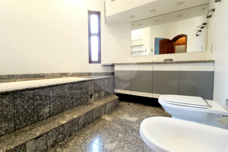 Apartamento à venda com 4 quartos, sendo 2 suítes,  em Vila Seixas, Ribeirão Preto, SP