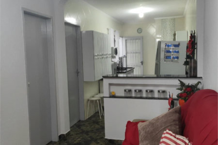 Sobrado à venda com 1 suíte em Jardim Luciana, Itaquaquecetuba, SP