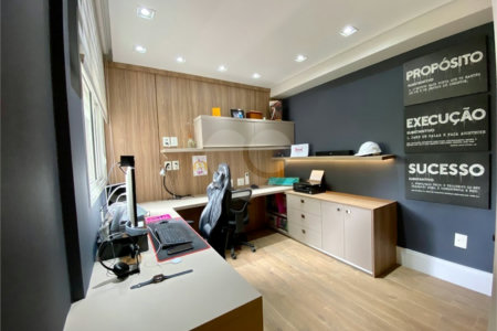 Apartamento à venda com 3 suítes em Vila Suzana, São Paulo, SP
