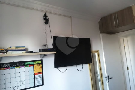 Apartamento à venda com 2 quartos, sendo 1 suíte,  em Vila Vermelha, São Paulo, SP
