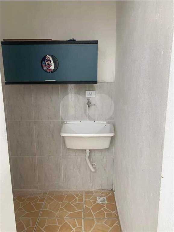 Casa à venda com 2 quartos, sendo 1 suíte, no condomínio Sem Nome, Suzano - SP