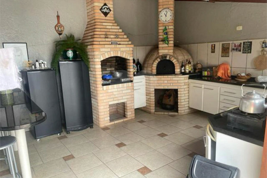 Casa à venda com 3 quartos, sendo 1 suíte, no condomínio Clube de Campo Mairiporã, Mairiporã - SP