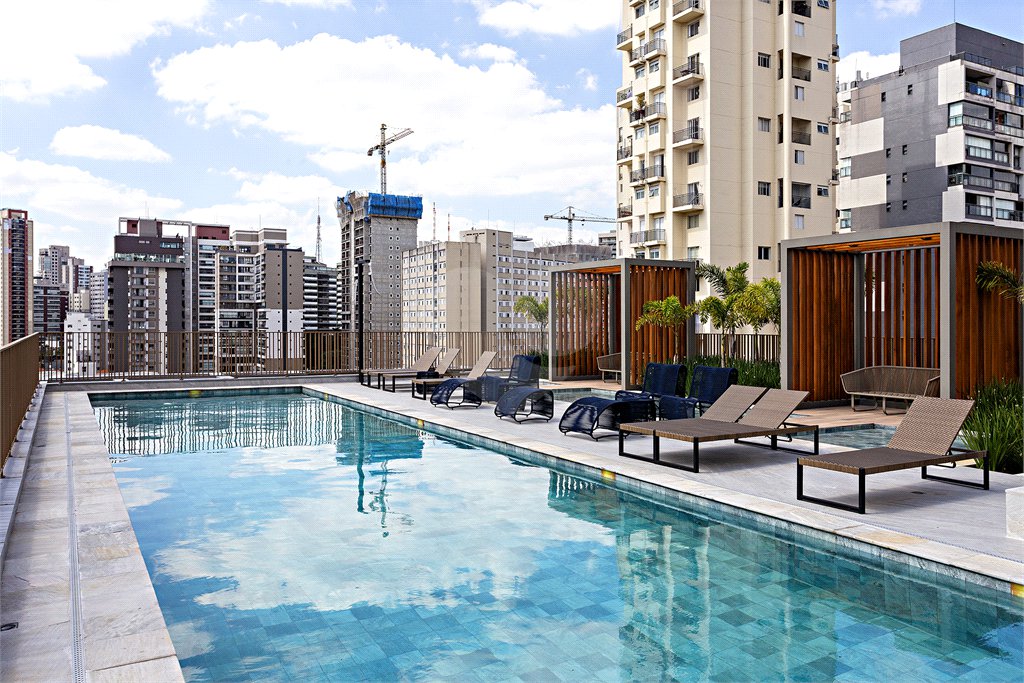 Apartamento à venda com 3 suítes em Sumarezinho, São Paulo, SP