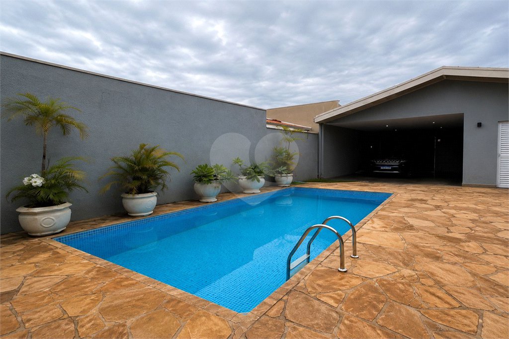 Casa à venda com 3 quartos, sendo 1 suíte,  no Centro, Itapetininga, SP