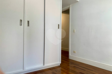 Apartamento à venda com 3 quartos, sendo 1 suíte, em Perdizes, São Paulo, SP