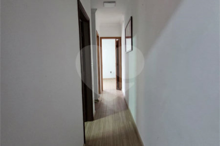 Sobrado Reformado 3 Dorms sendo 1 Suíte e 2 Vagas