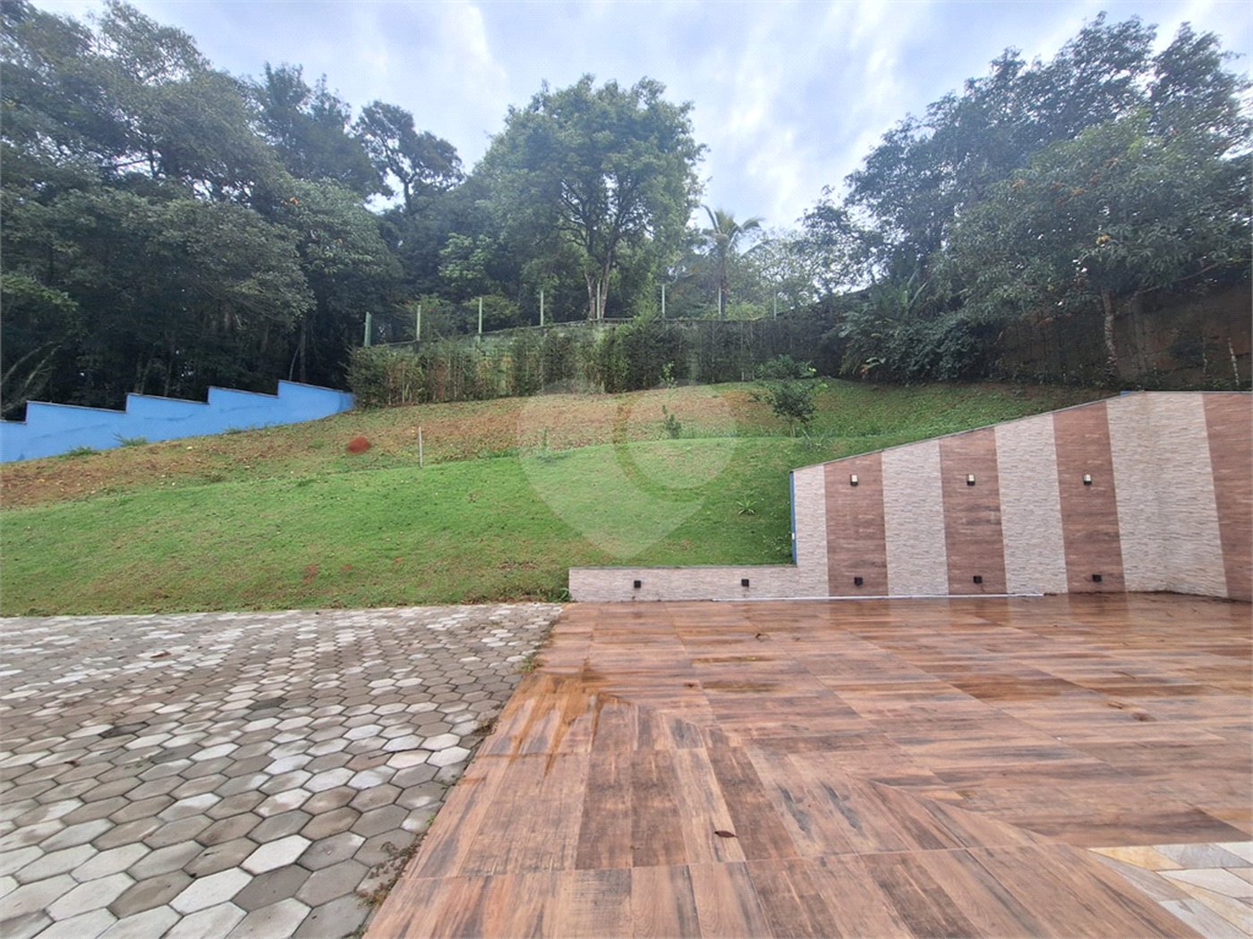 Casa em condomínio à venda com 3 suítes no Centro, Bom Jesus dos Perdões, SP