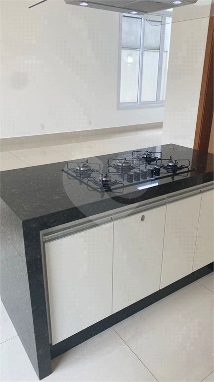 Casa à venda com 4 suítes no condomínio Chácara Ondina, Sorocaba - SP