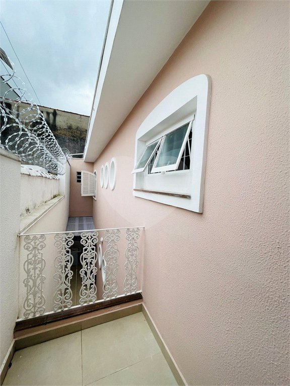Casa à venda com 4 quartos, sendo 1 suíte,  em Jardim Stella, Santo André, SP