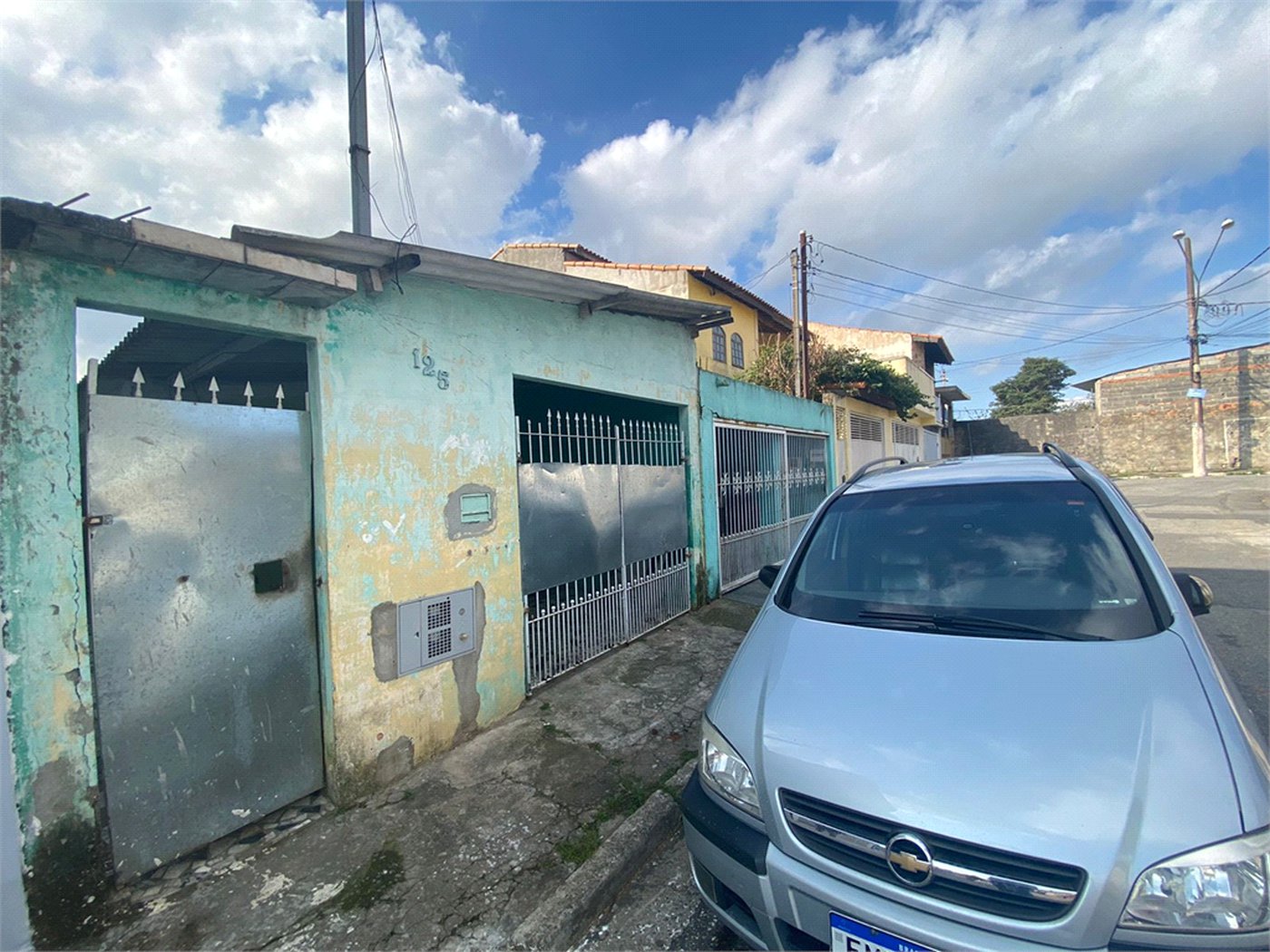 Casa à venda com 2 quartos em Jardim Amélia, Poá, SP