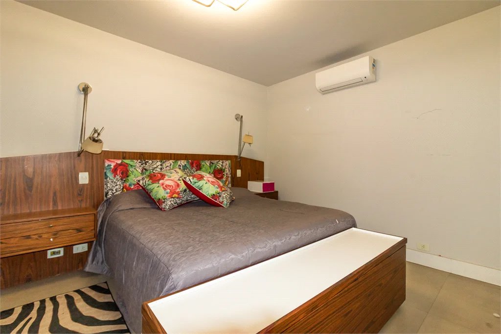 Casa à venda ou para alugar com 3 quartos, sendo 1 suíte, em Butantã, São Paulo, SP