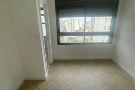 Apartamento à venda ou para alugar com 2 suítes em Jardim das Acácias, São Paulo, SP