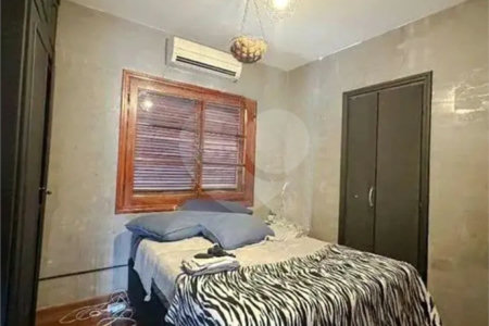 Sobrado à venda com 5 suítes em Vila Romana, São Paulo, SP