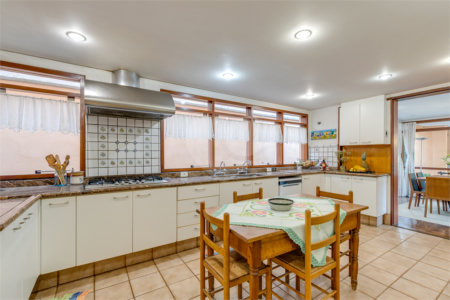 Casa à venda com 5 quartos, sendo 4 suítes, em Alto da Boa Vista, São Paulo, SP