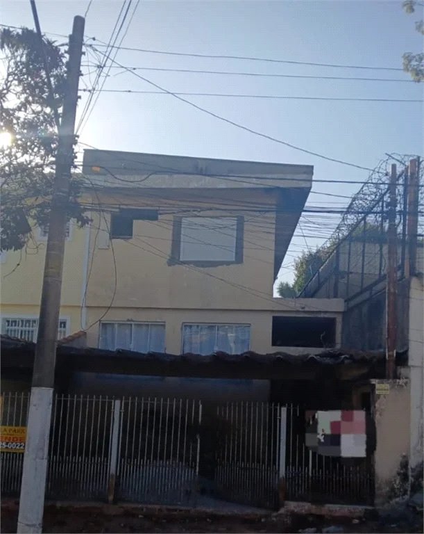 Sobrado à venda com 3 quartos, sendo 1 suíte, em Jardim Peri Peri, São Paulo, SP