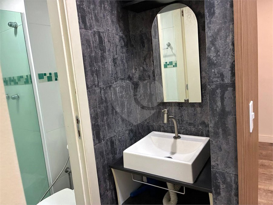Apartamento para alugar com 2 quartos, sendo 1 suíte, em Vila Endres, Guarulhos, SP