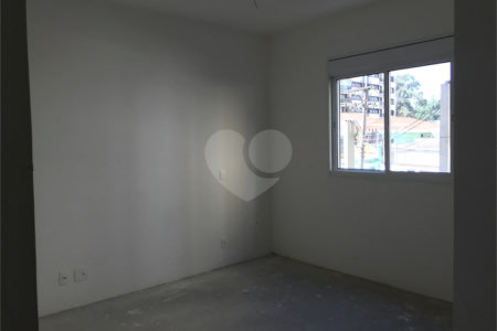 Apartamento à venda com 3 quartos, sendo 2 suítes, em Santa Teresinha, São Paulo, SP