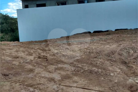 Terreno à venda no condomínio Sem, Santana de Parnaíba - SP