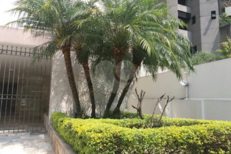 Apartamento à venda com 2 quartos em Itaim Bibi, São Paulo, SP